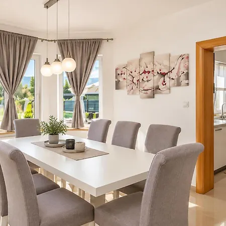 Villa Anna By Guide *